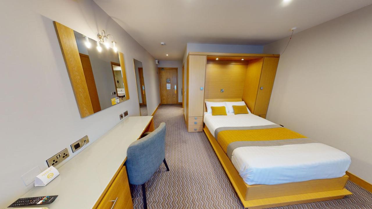 Maldron Hotel Portlaoise Buitenkant foto